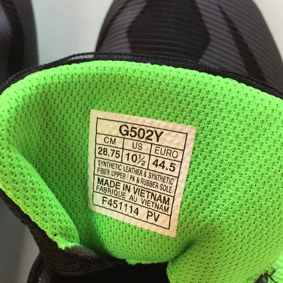 Football spikes - Picture 5 of 5